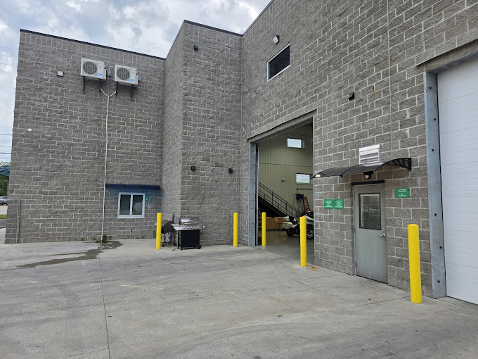SH OH Truck Repair main facility exterior with service bays in Medina, Ohio